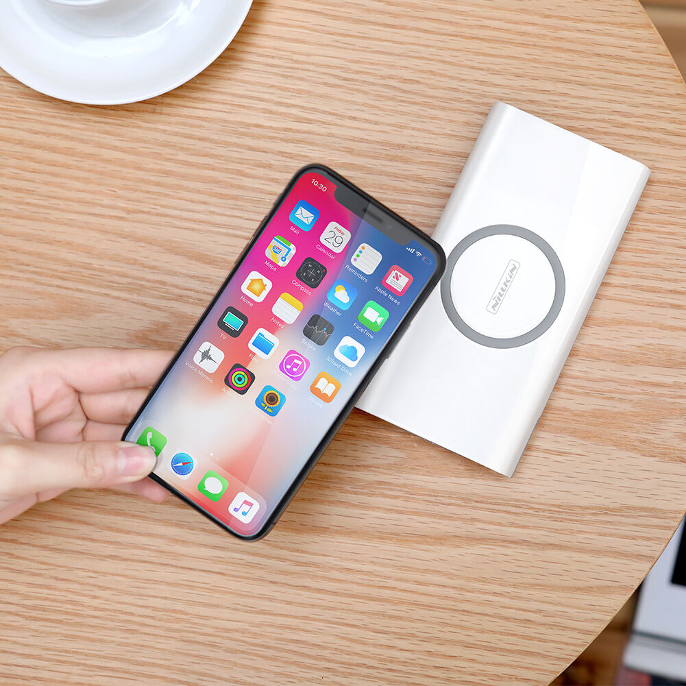 NILLKIN Power Bank 10000mAh met draadloos opladen - wit