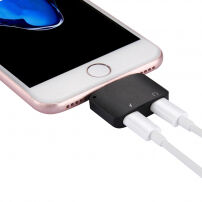 Reductie van de bliksemschakelaar, voor het luisteren naar muziek en het opladen van de batterij. - zwart