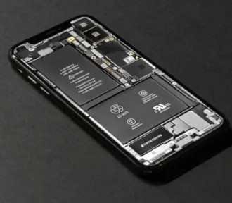 Apple ontwikkelt een nieuw systeem om de batterij van een iPhone te vervangen, dat aanzienlijk eenvoudiger zal zijn!
