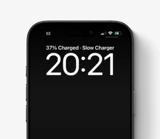 Geeft je iPhone in iOS 26 aan dat hij langzaam oplaadt? Bekijk wat dit betekent en hoe je dit kunt oplossen!